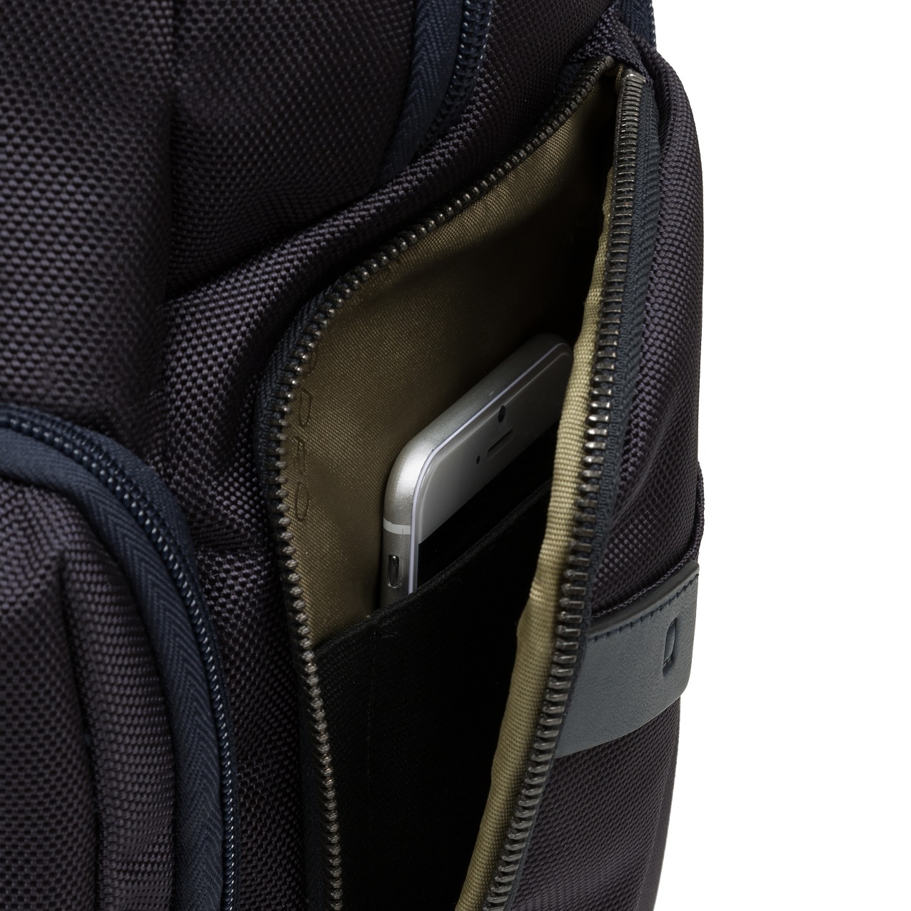 placca USB Zaino Piquadro Brief CA4439BRBM//N fast-check porta PC cavo antifurto