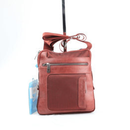 Piquadro ca1358fr rosso mattone borsello1 Piquadro ca1358fr rosso mattone borsello